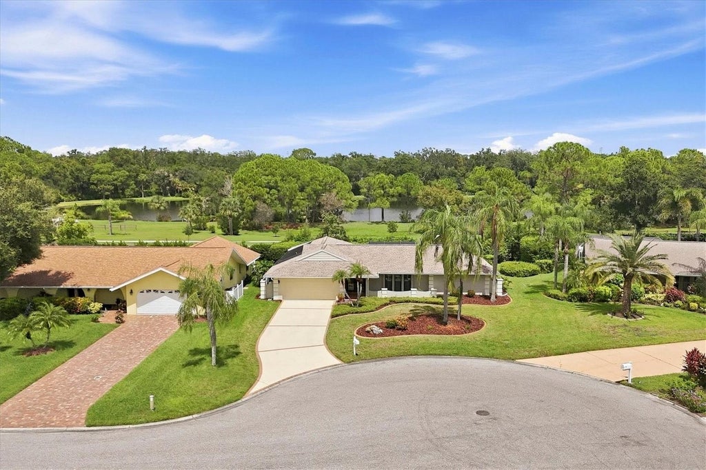 Photo of 4865 Greywood Lane, Sarasota, FL 34235 (MLS # A4706171)