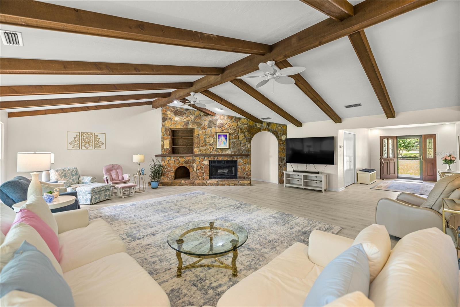 HICKORY MEADOWS - Residential