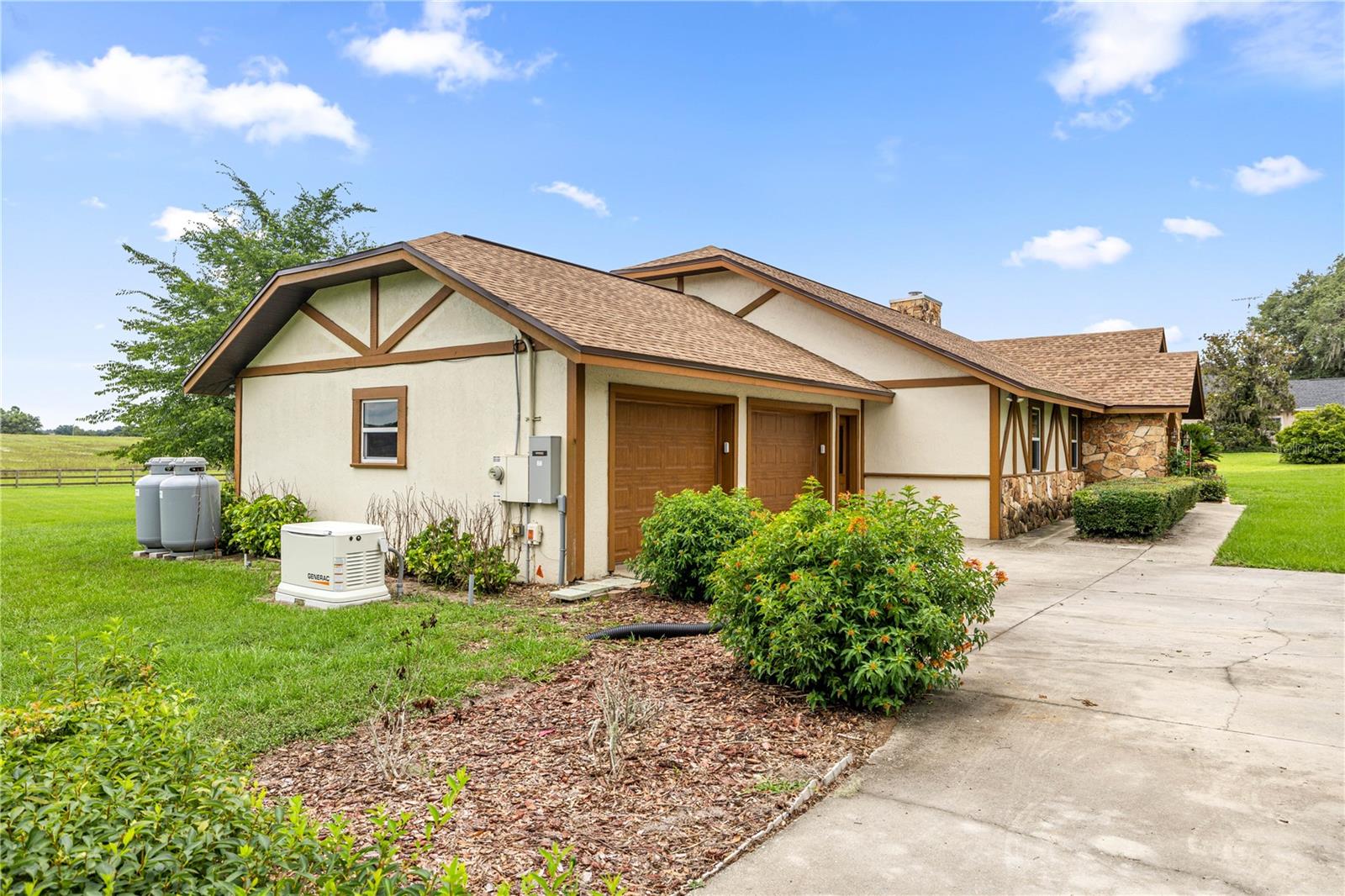 HICKORY MEADOWS - Residential