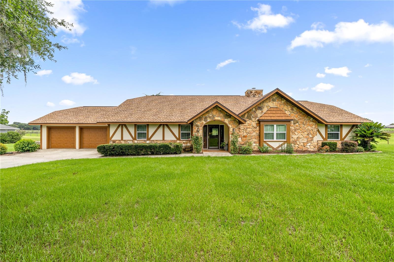 HICKORY MEADOWS - Residential