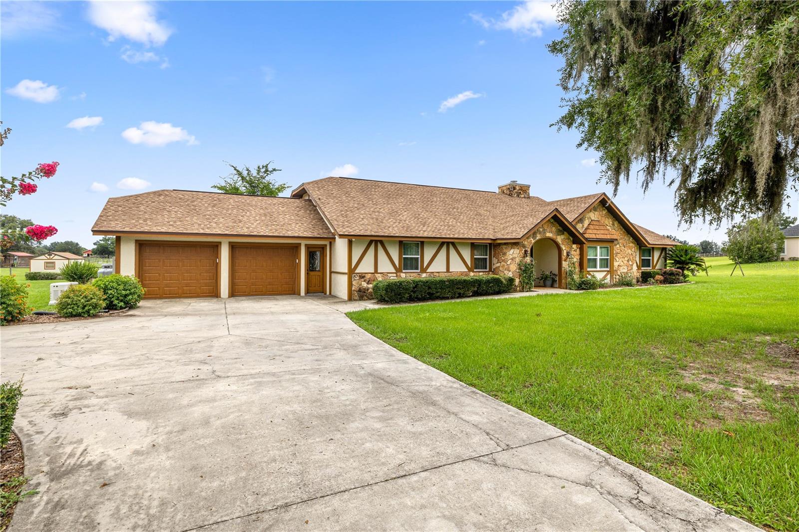 HICKORY MEADOWS - Residential
