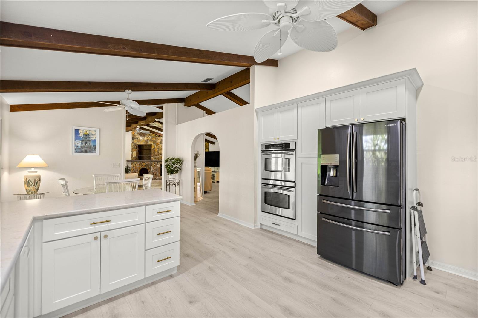 HICKORY MEADOWS - Residential