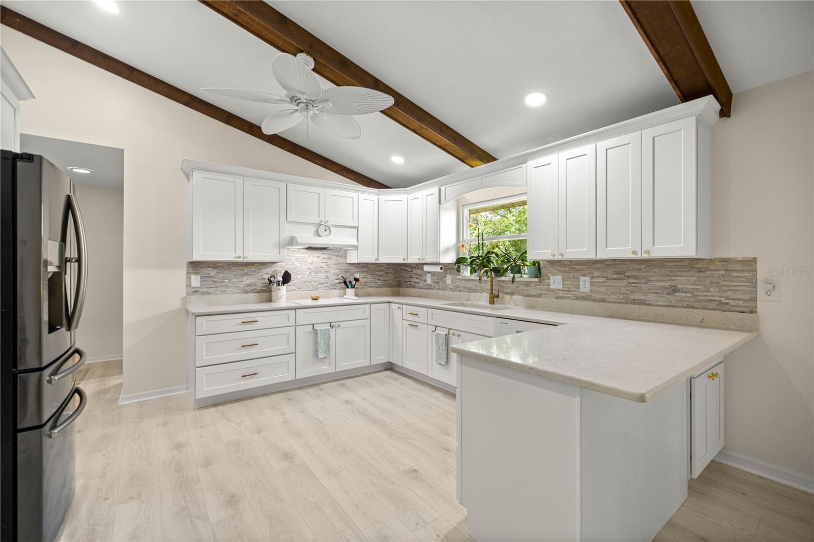 HICKORY MEADOWS - Residential