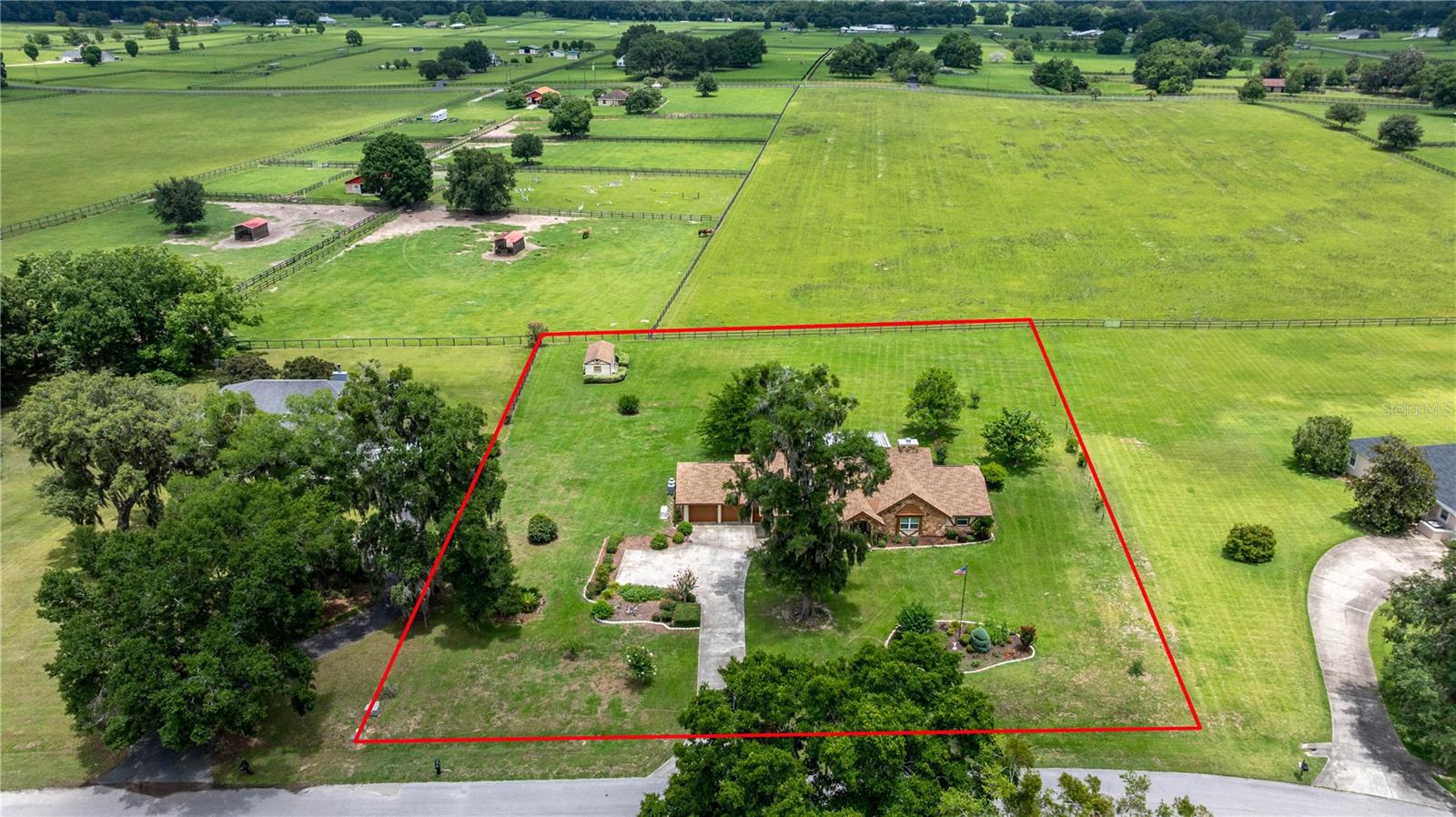 HICKORY MEADOWS - Residential