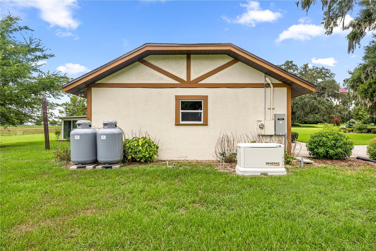 HICKORY MEADOWS - Residential