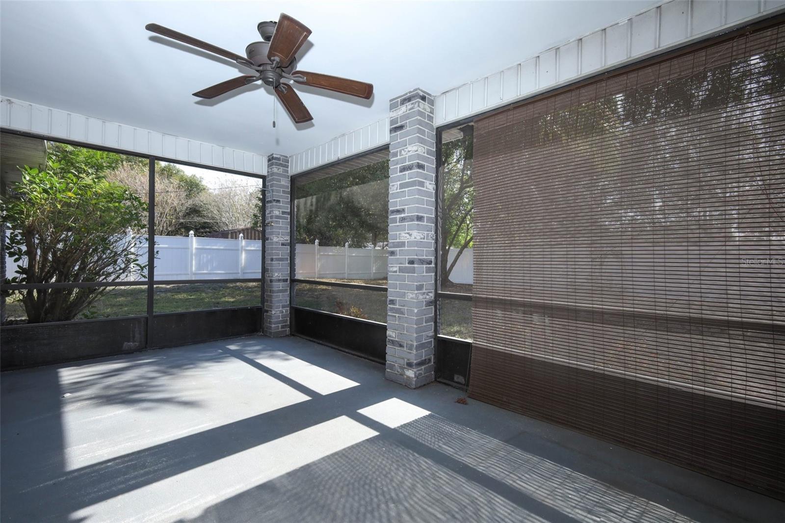 DELTONA LAKES - Residential