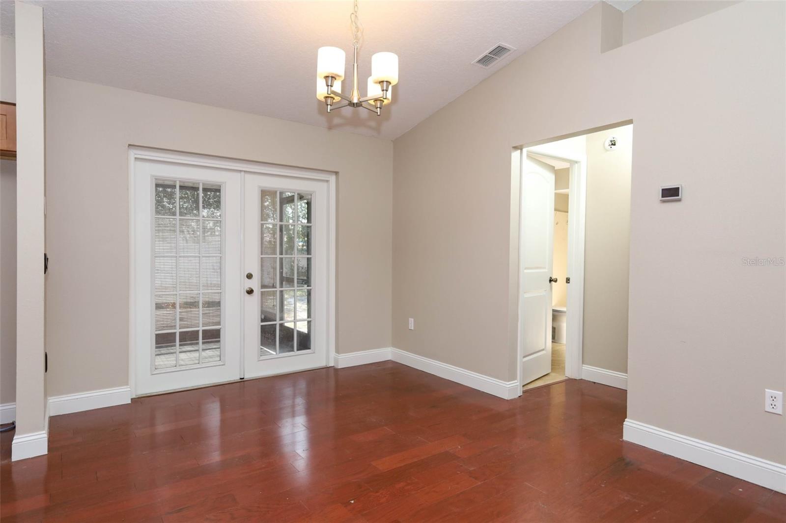 DELTONA LAKES - Residential