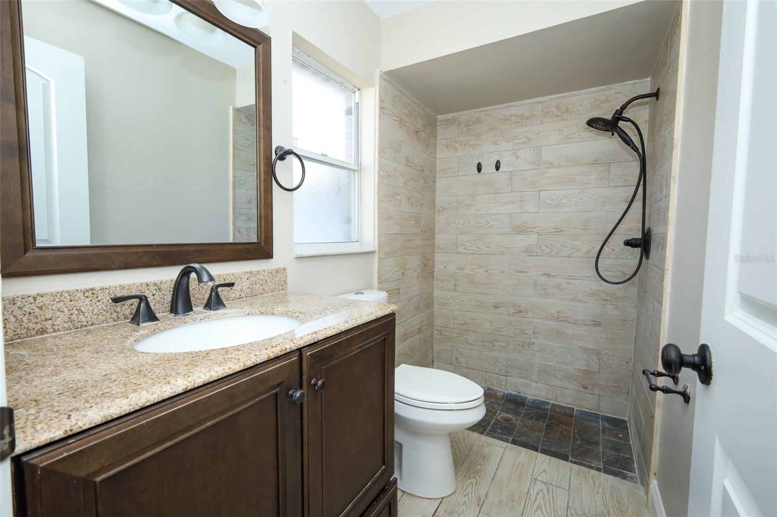 DELTONA LAKES - Residential