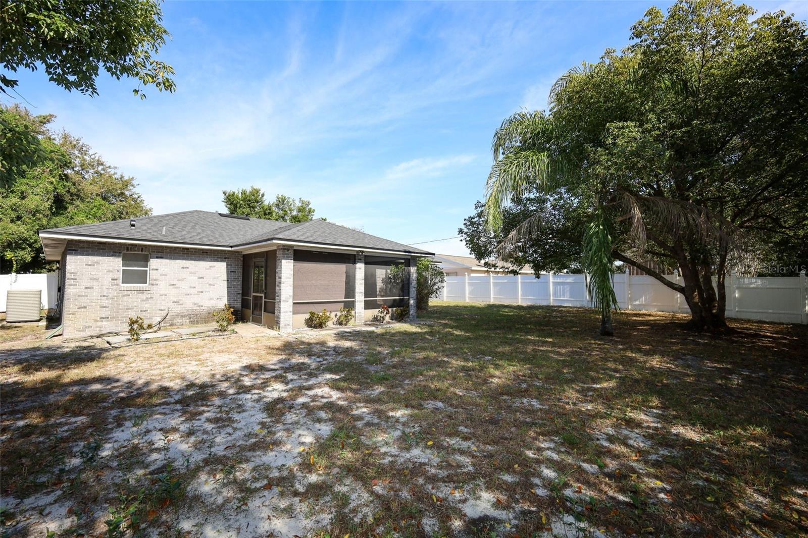 DELTONA LAKES - Residential