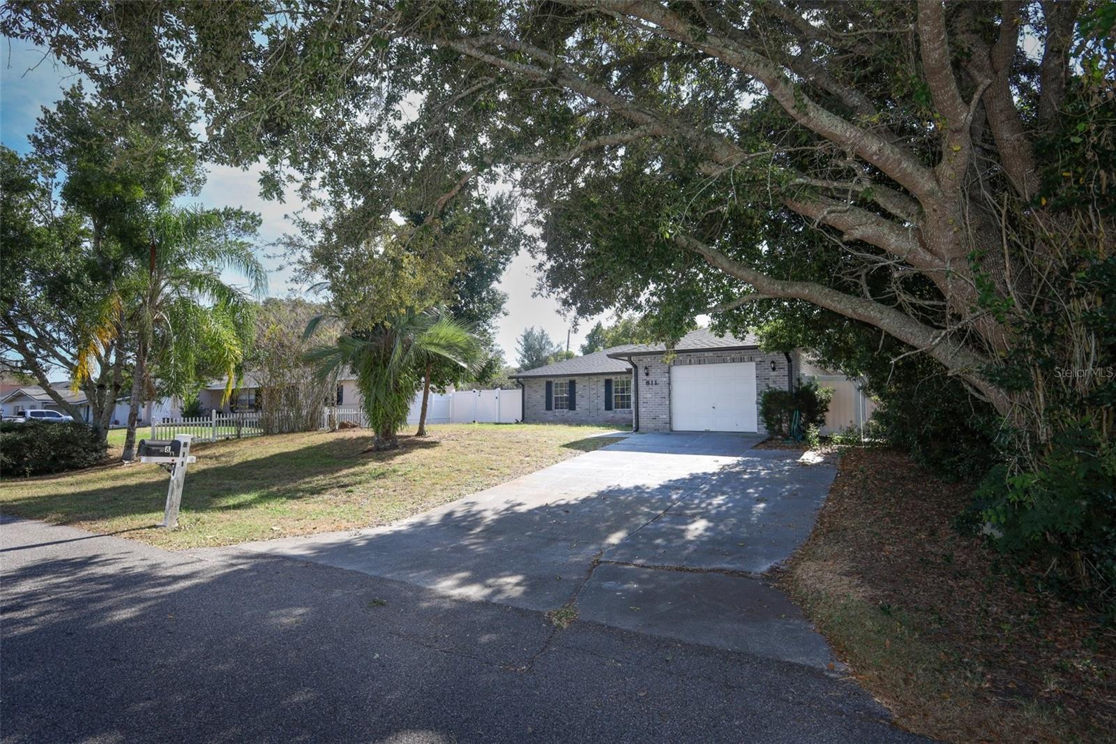 DELTONA LAKES - Residential