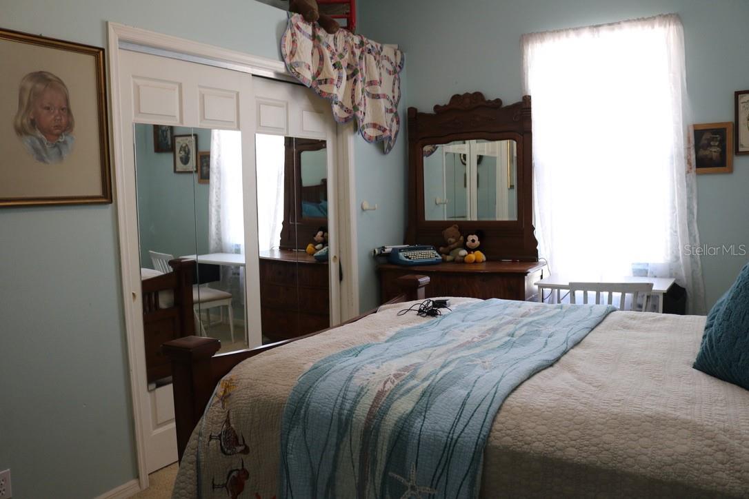 REEDS LIVINGSTON AVE MINOR SUB - Residential