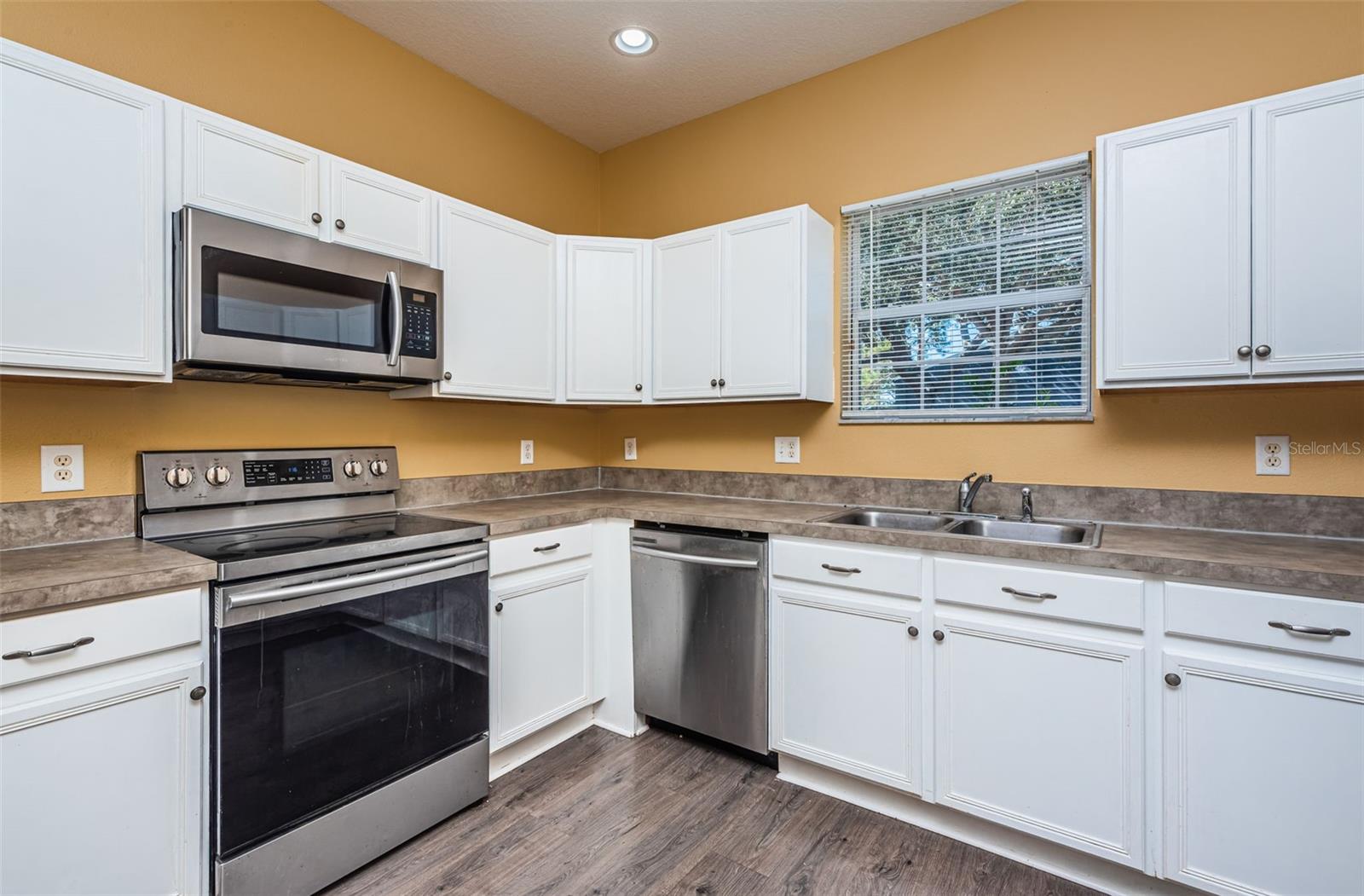 HIGHLAND COMMUNITY VILLAS - Residential