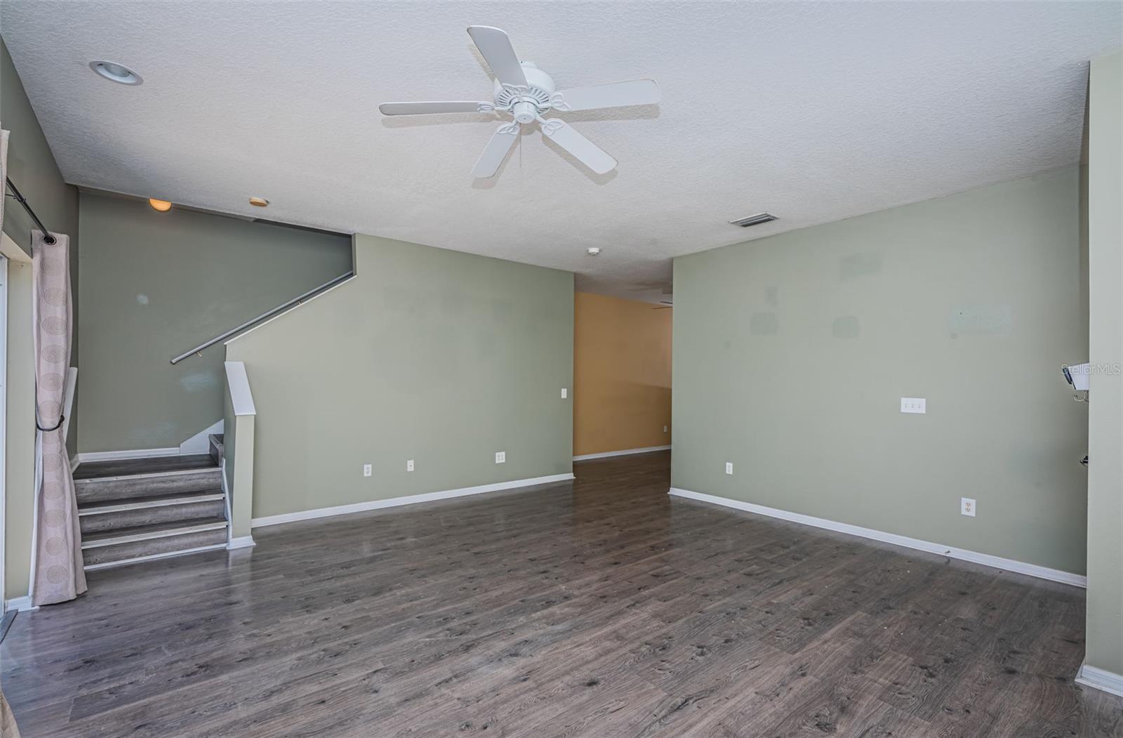 HIGHLAND COMMUNITY VILLAS - Residential