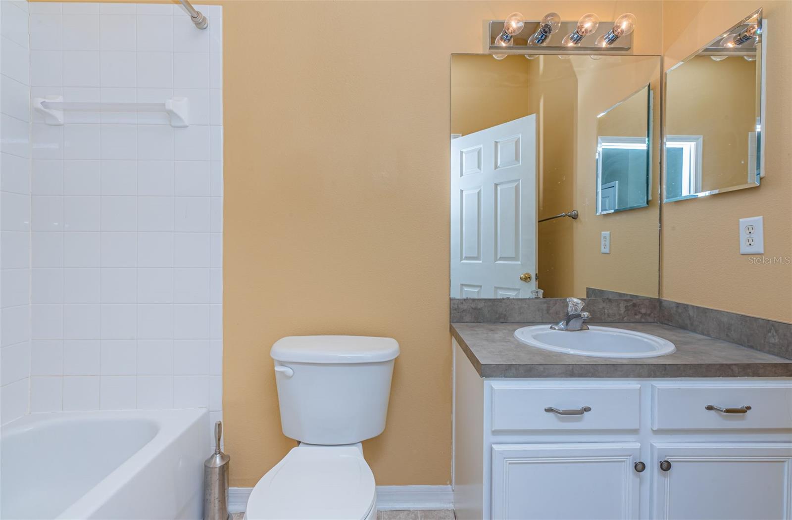 HIGHLAND COMMUNITY VILLAS - Residential