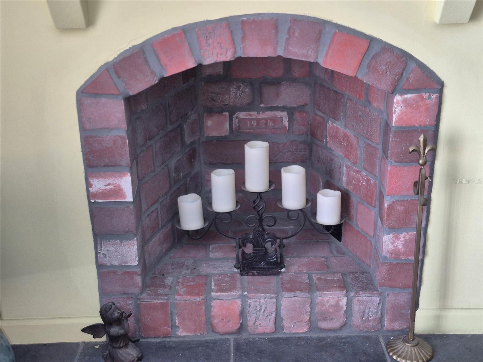 MEDITERRANEAN MANORS - Residential