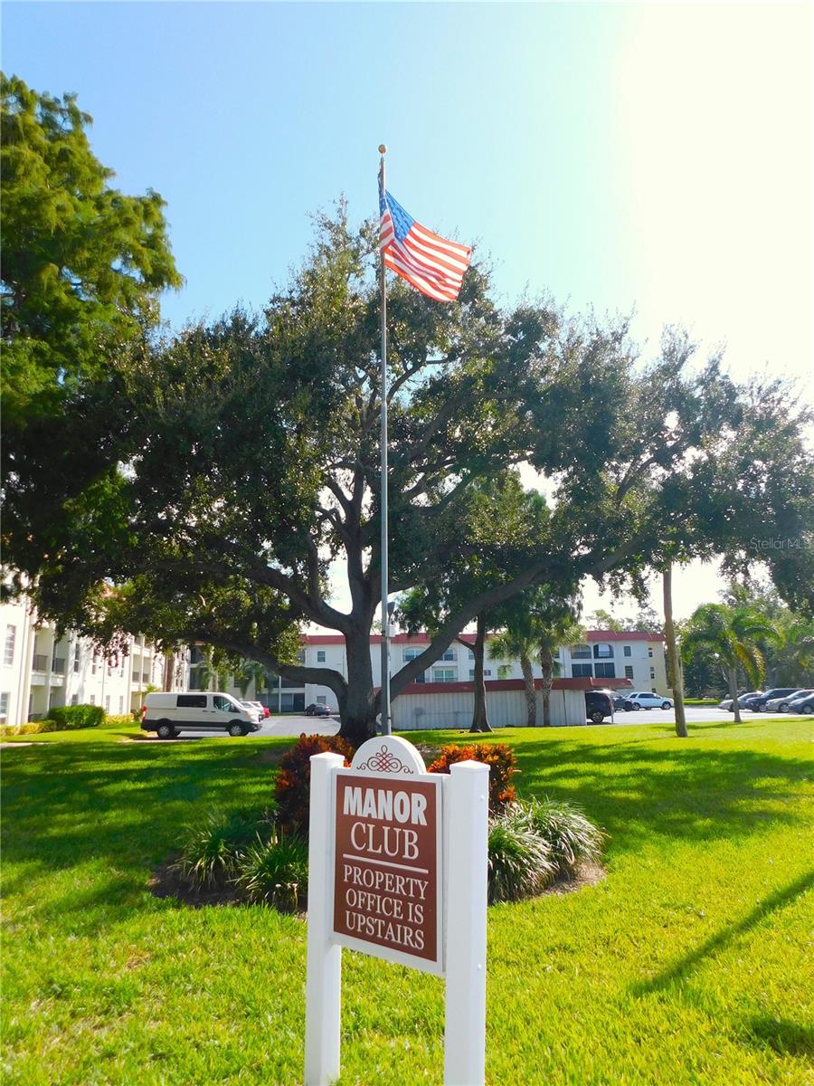 MEDITERRANEAN MANORS - Residential