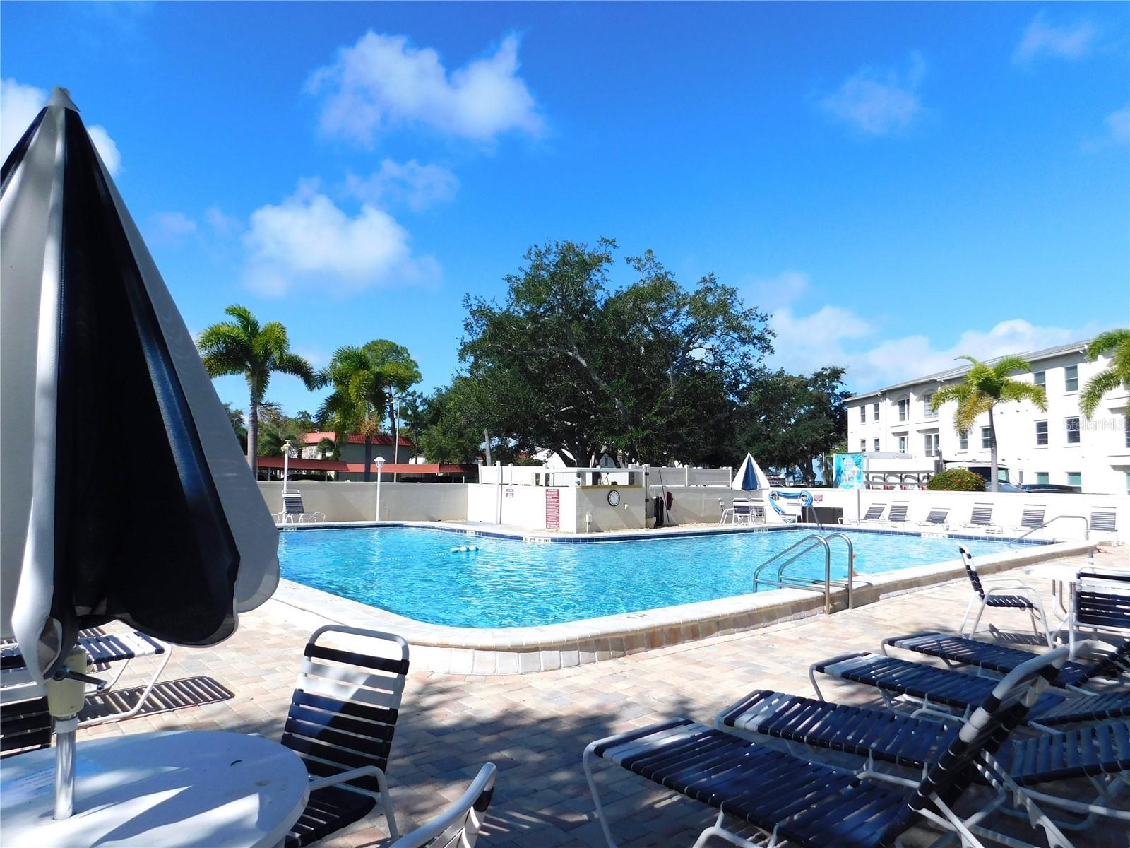 MEDITERRANEAN MANORS - Residential