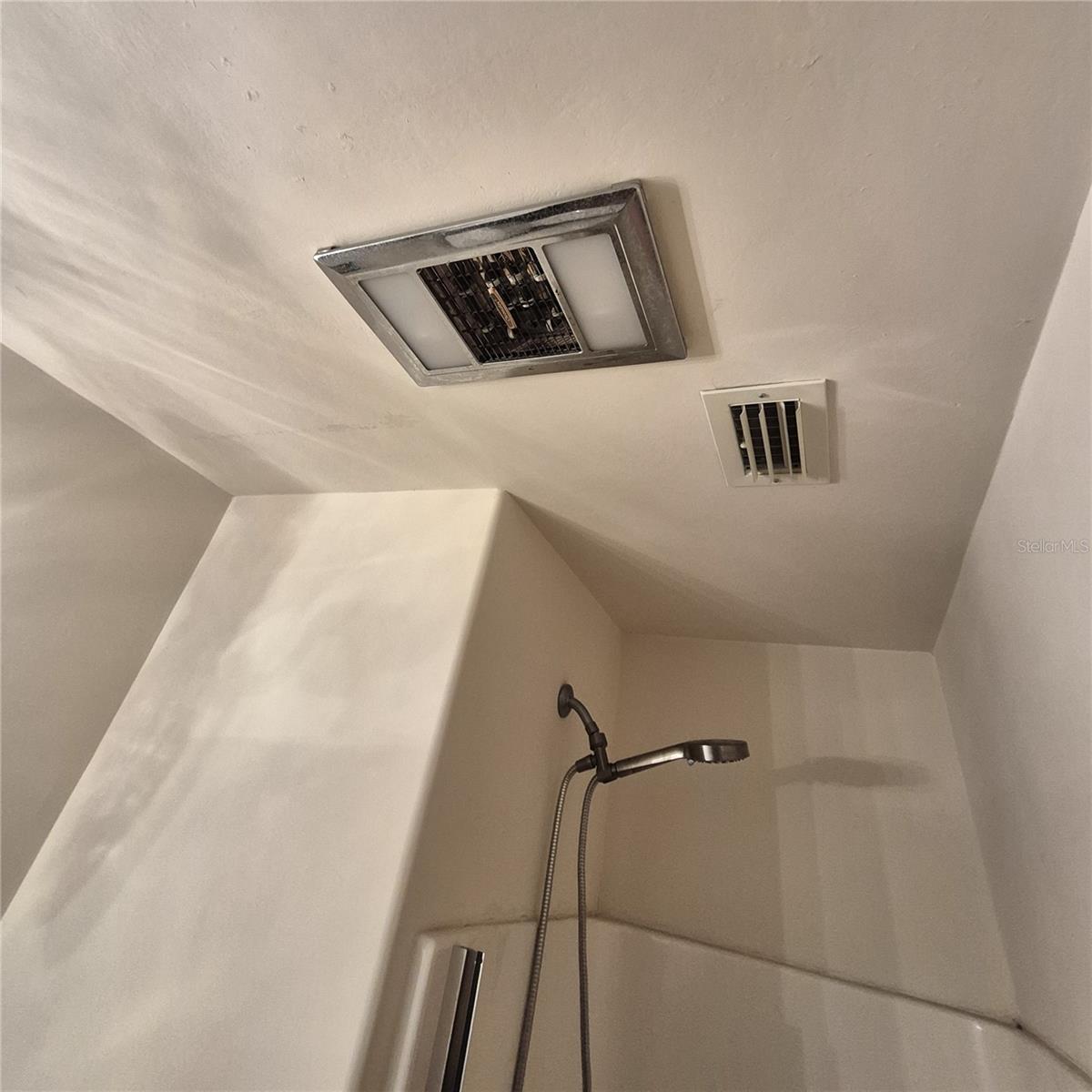 MEDITERRANEAN MANORS - Residential