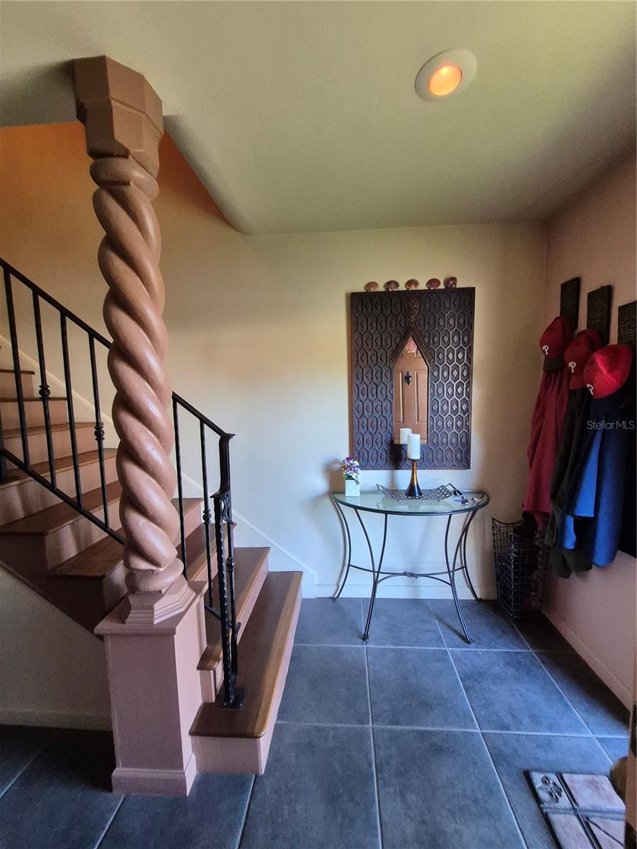 MEDITERRANEAN MANORS - Residential