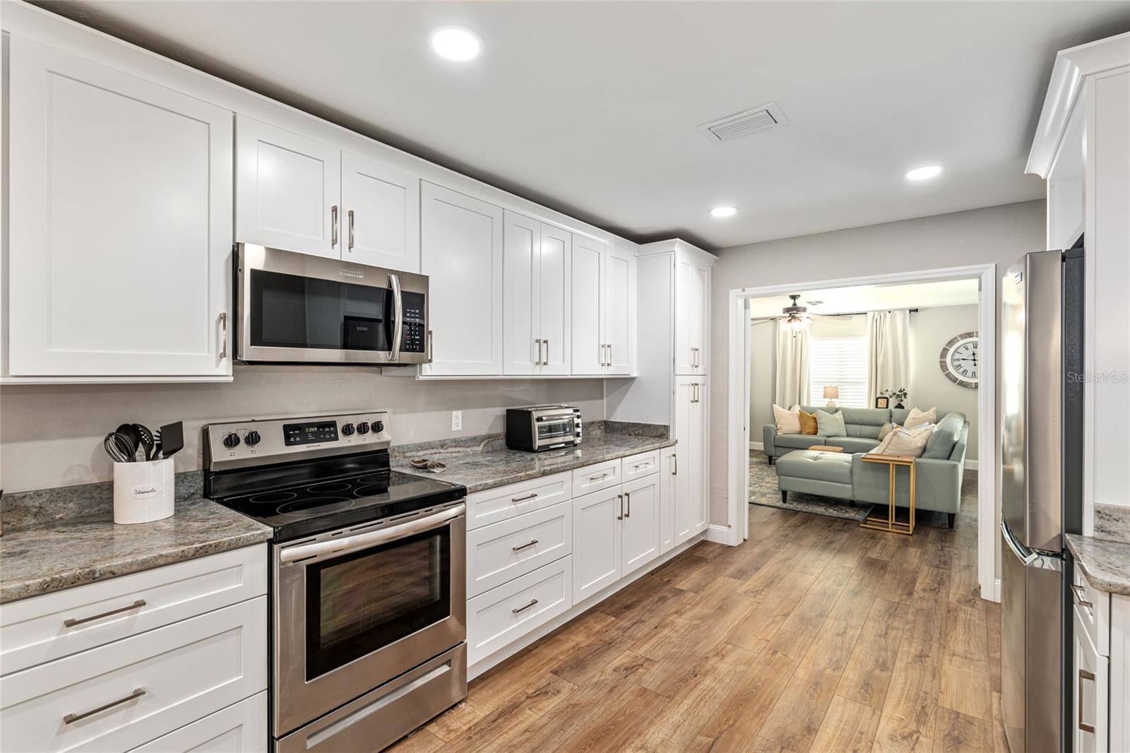 WINDERMERE GLEN - Residential Lease