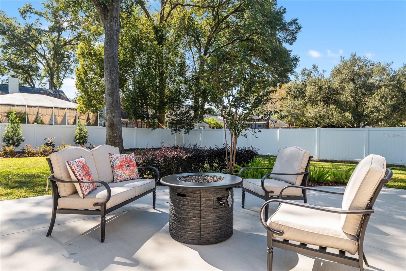 WINDERMERE GLEN - Residential Lease