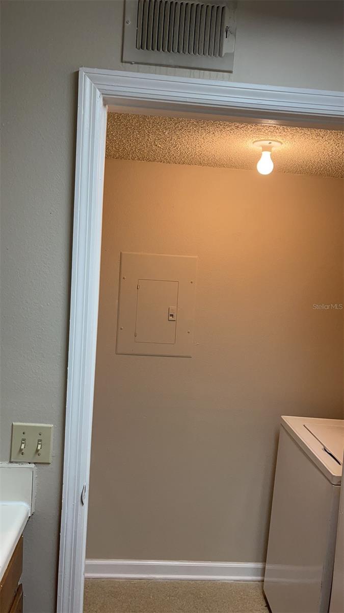 GRANDE OASIS AT CARROLLWOOD - Residential