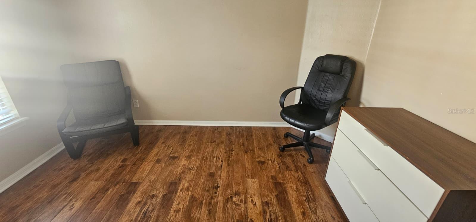 LITTLE CREEK - Residential Lease