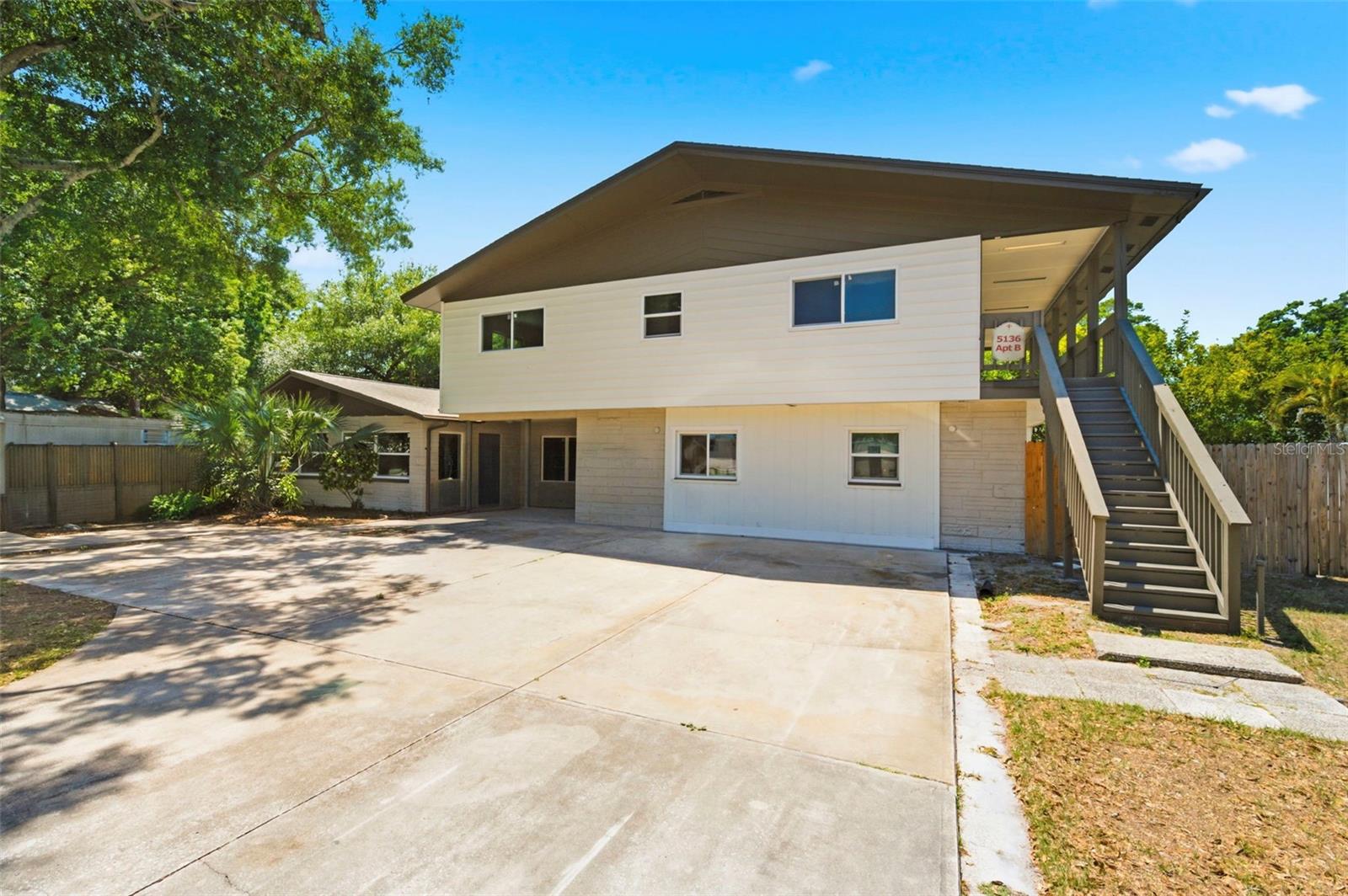 PINE LAKE PARK - Residential Lease