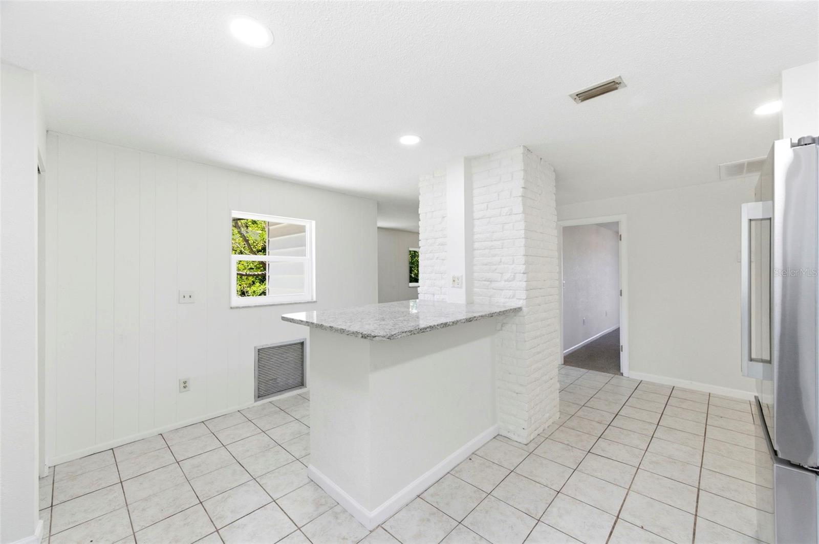 PINE LAKE PARK - Residential Lease