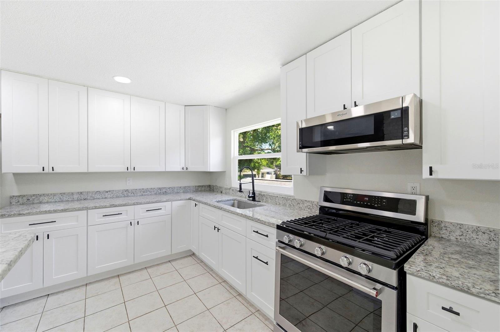 PINE LAKE PARK - Residential Lease