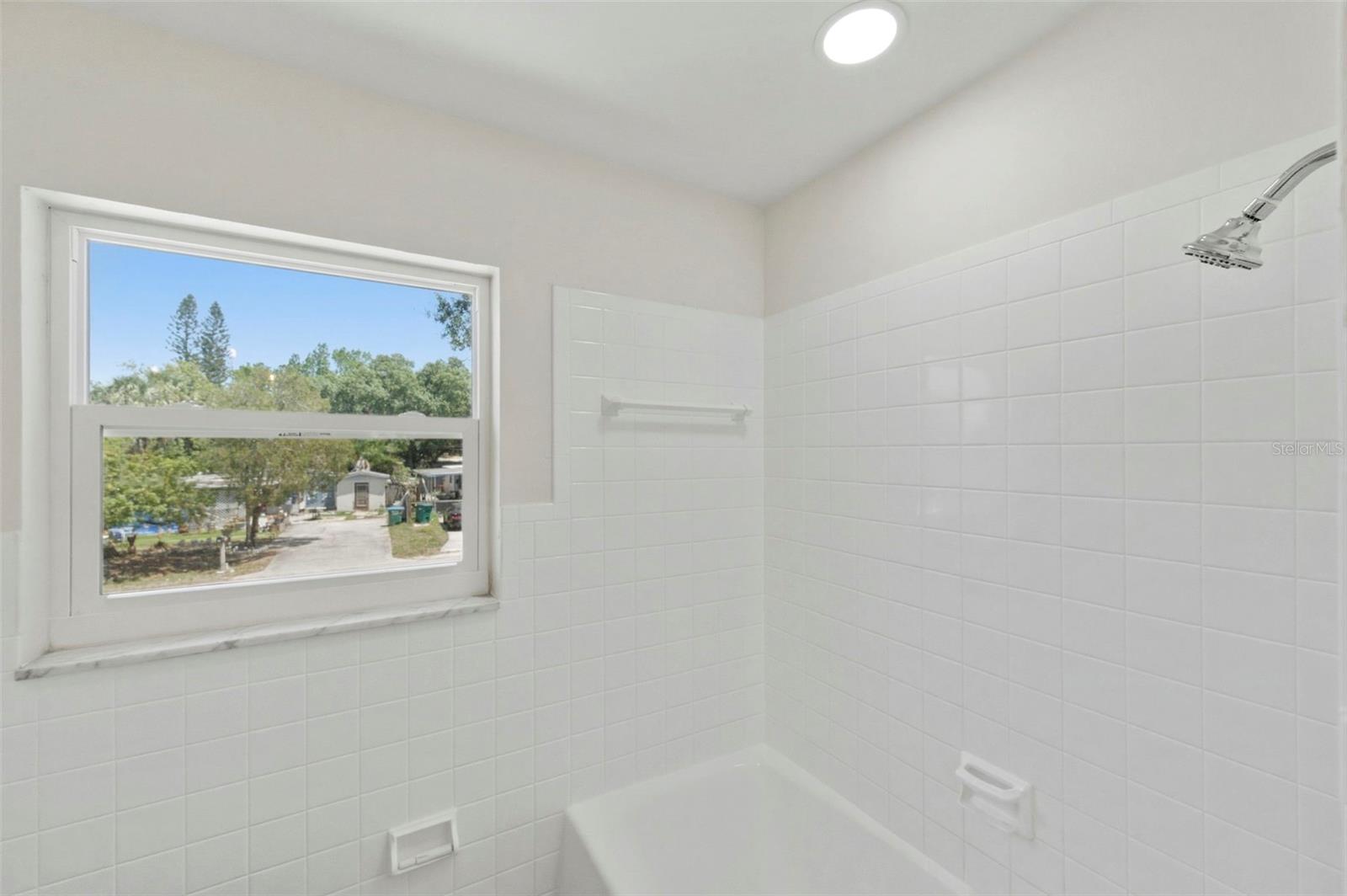 PINE LAKE PARK - Residential Lease