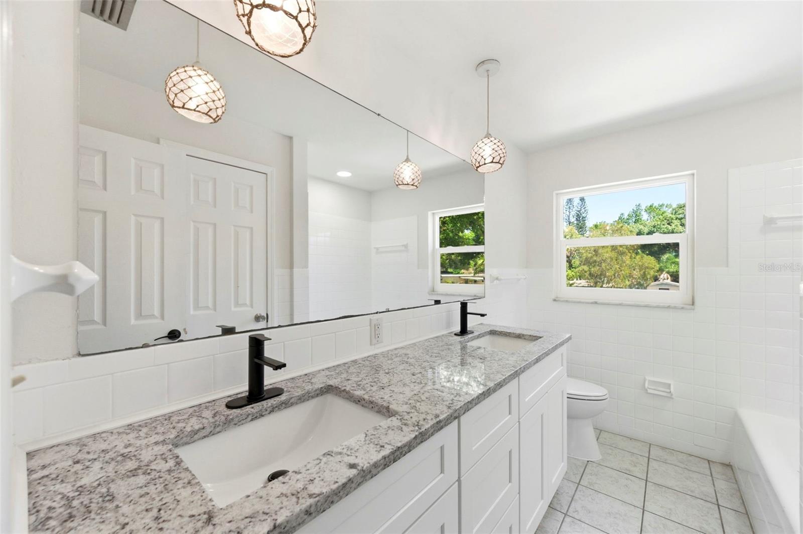 PINE LAKE PARK - Residential Lease
