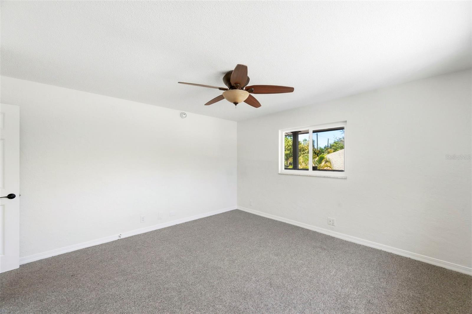 PINE LAKE PARK - Residential Lease