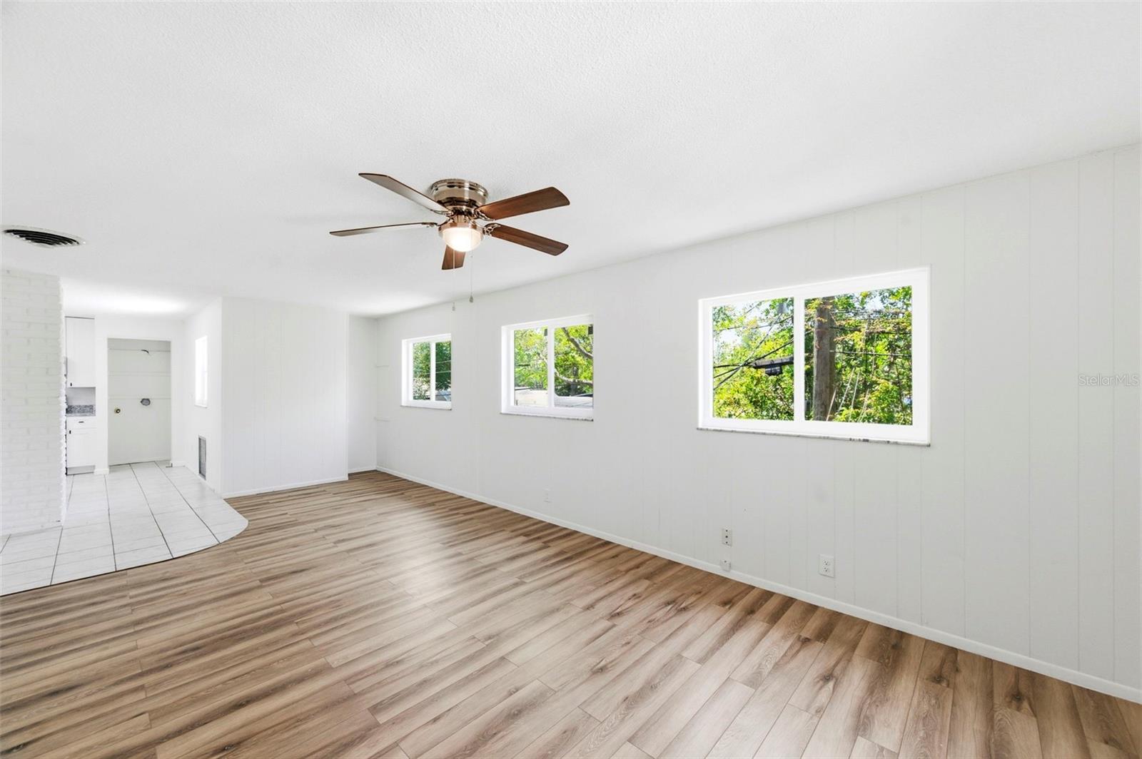 PINE LAKE PARK - Residential Lease