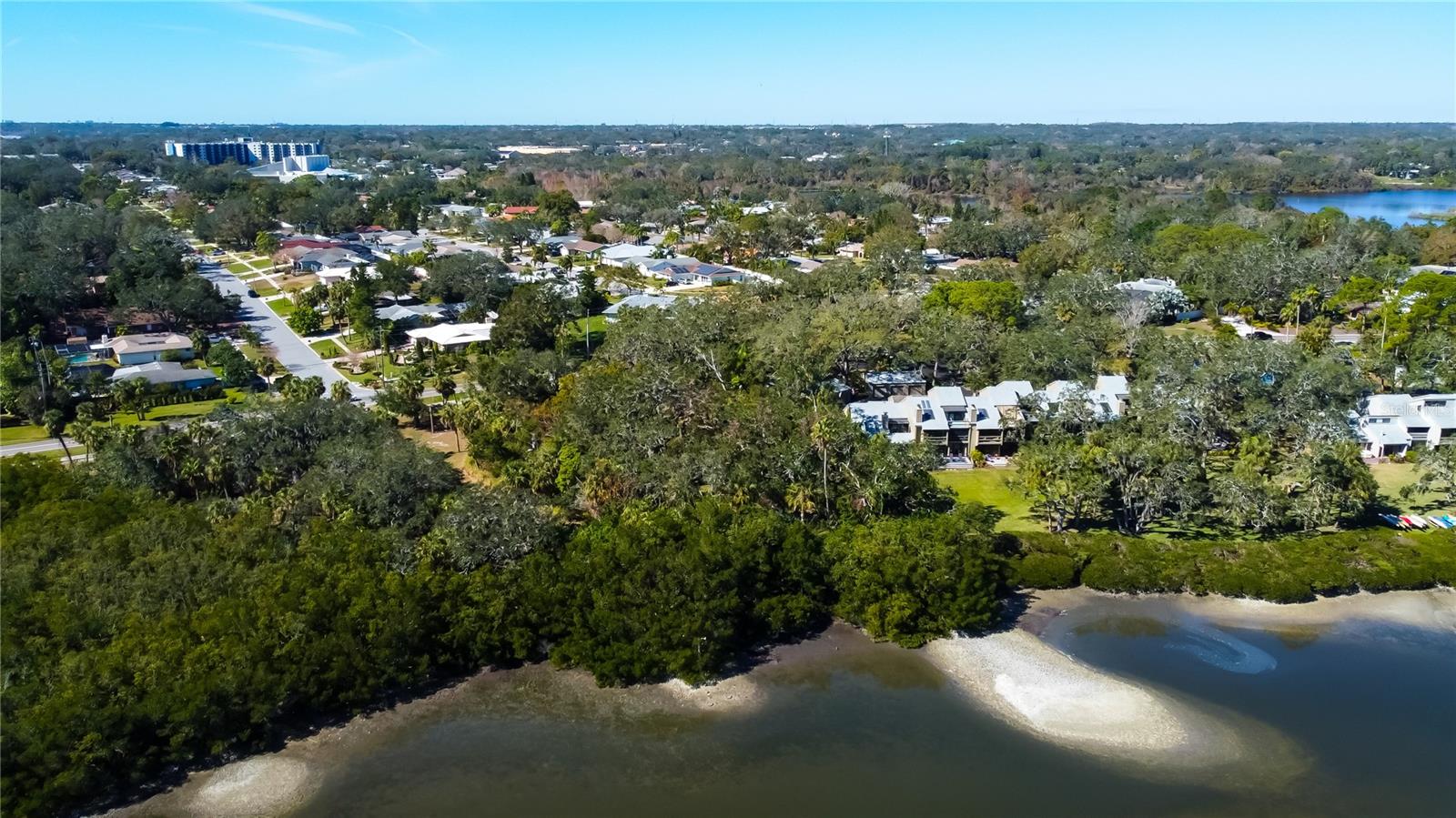 DEL ORO GROVES - Land