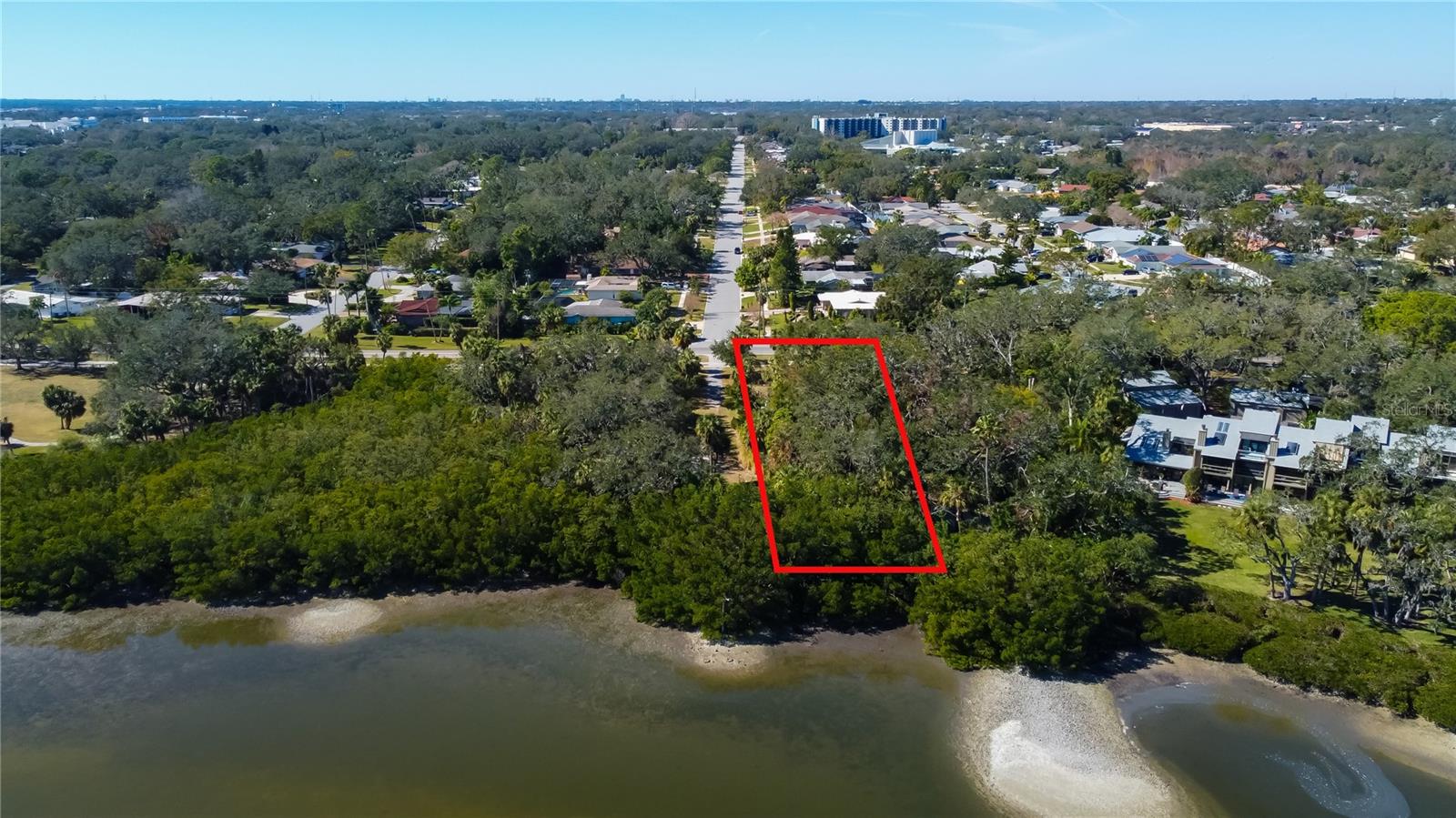 DEL ORO GROVES - Land