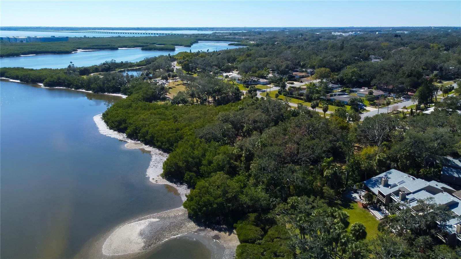 DEL ORO GROVES - Land