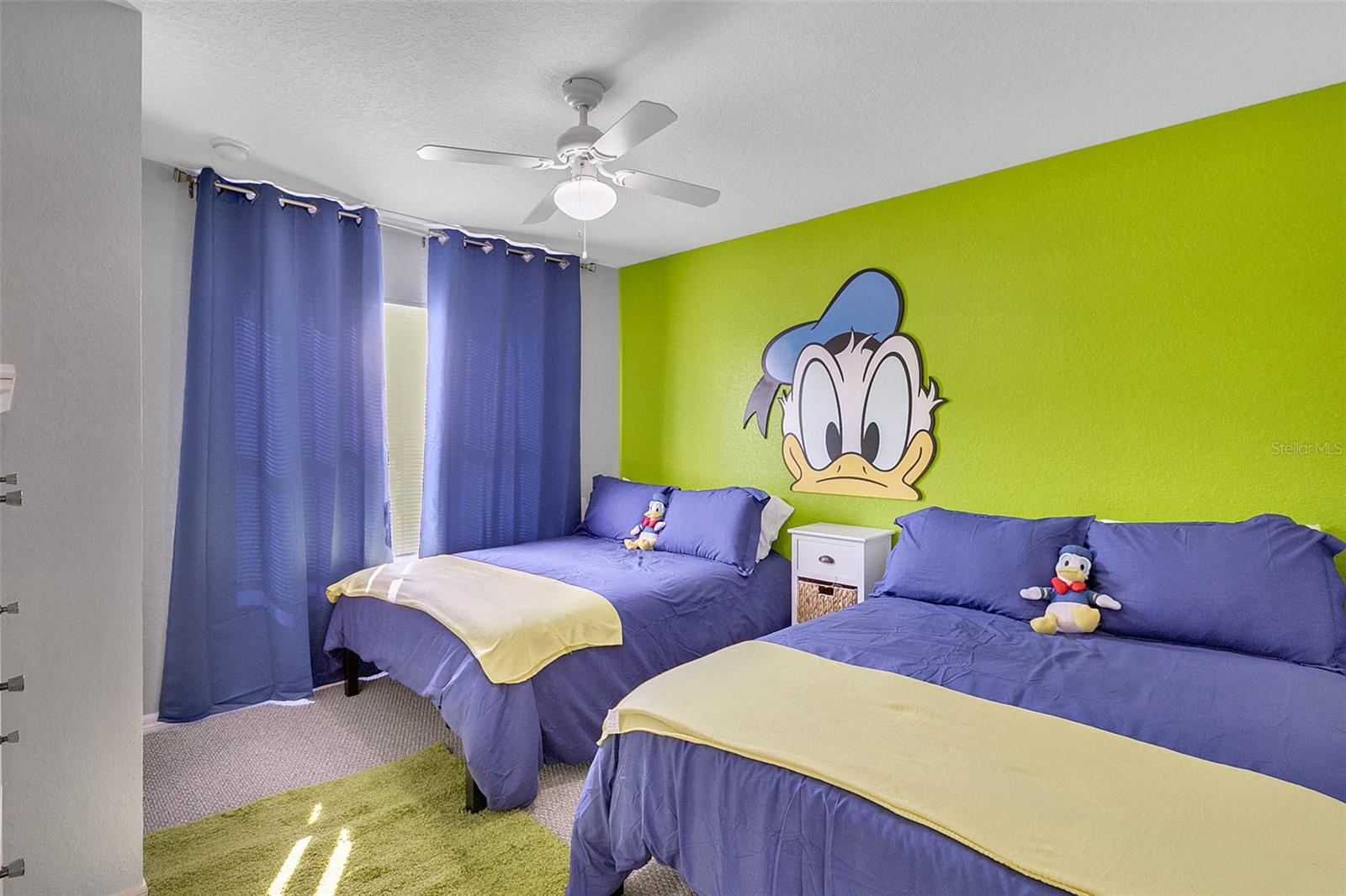 VILLAS AT SEVEN DWARFS LANE CONDO - Residential Lease