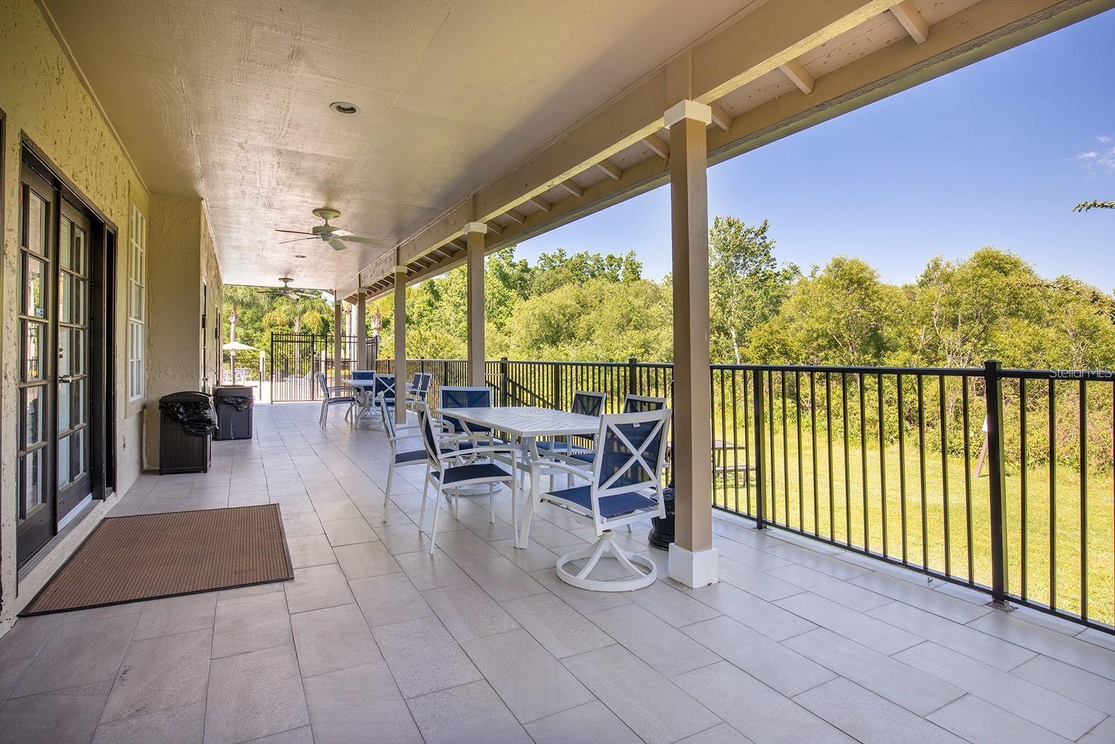 LANDING A CONDO - Residential