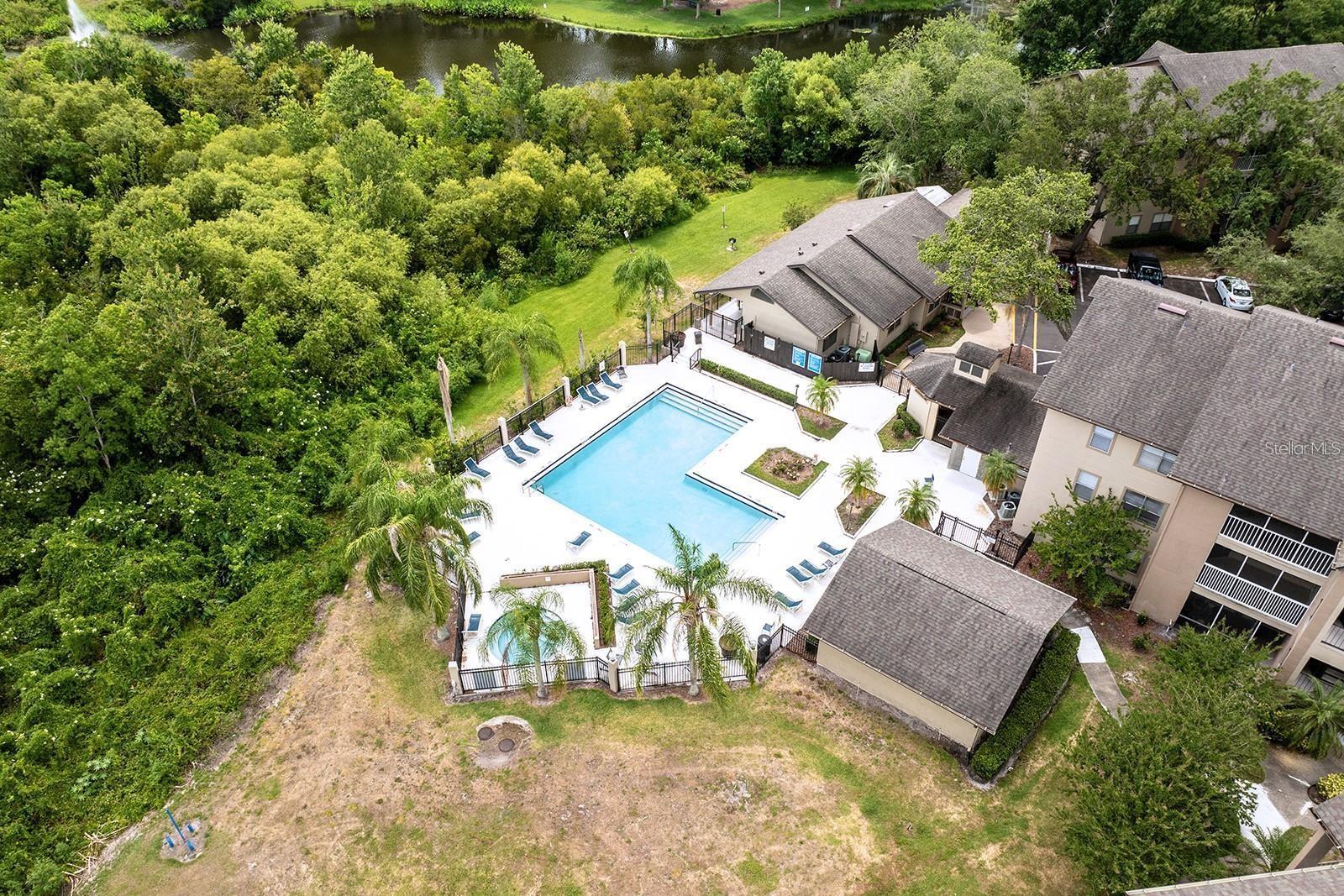 LANDING A CONDO - Residential