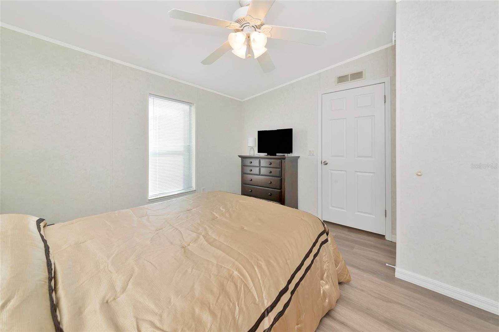 TERRA SIESTA MOBILE HOME PARK CO-OP - Residential Lease