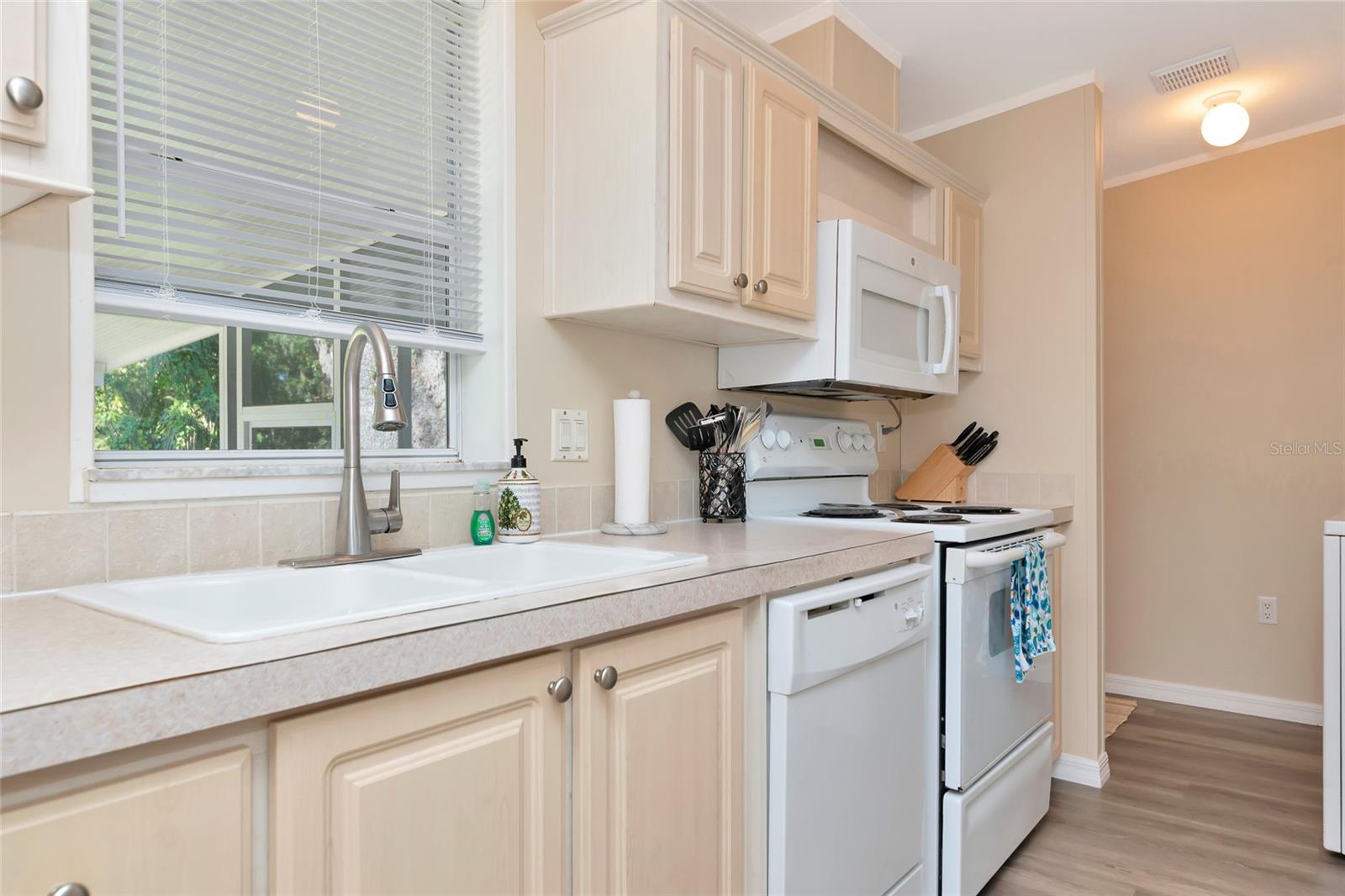 TERRA SIESTA MOBILE HOME PARK CO-OP - Residential Lease