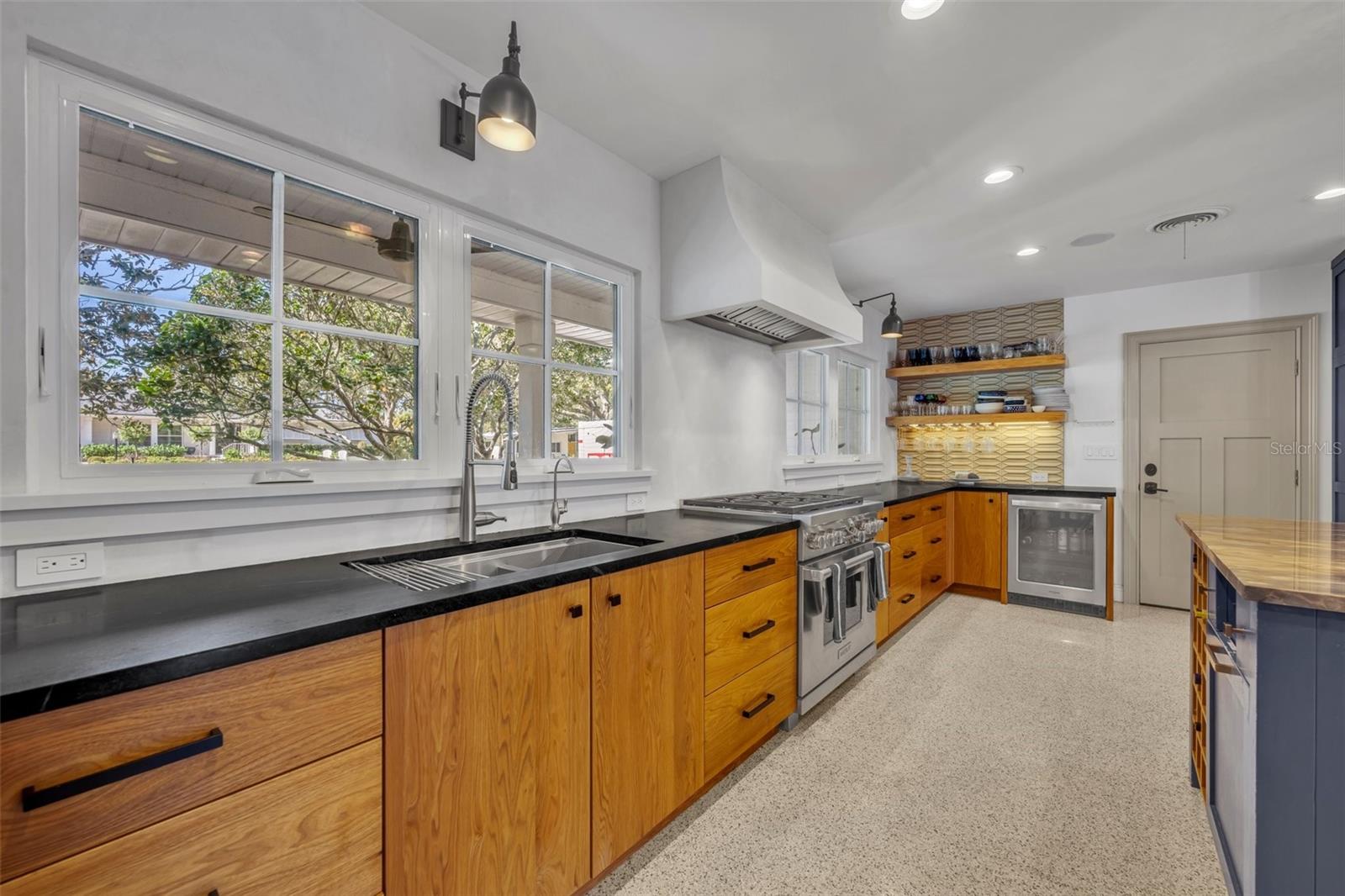 1750 WINCHESTER DRIVE