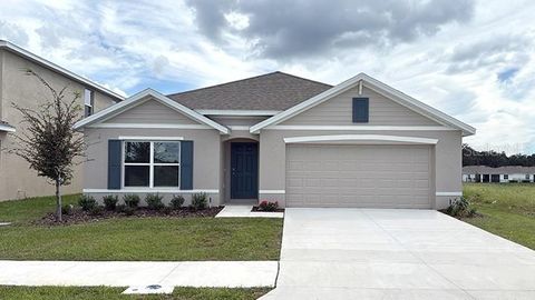 Photo of 8530 Las Palmas Way, Wildwood, FL 34785 (MLS # OM702028)