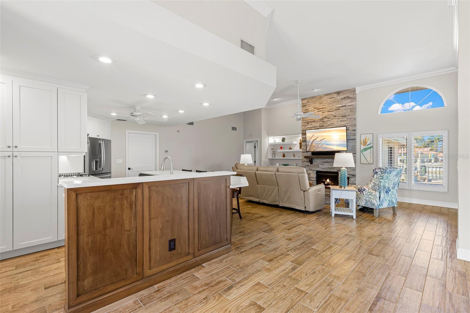 VENETIAN ISLES - Residential