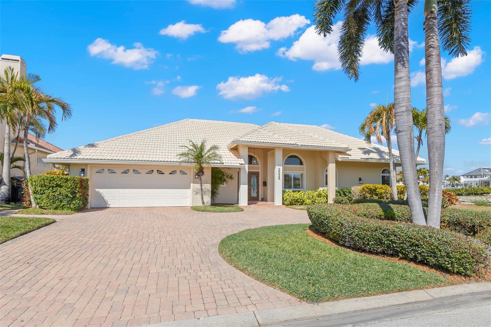 VENETIAN ISLES - Residential