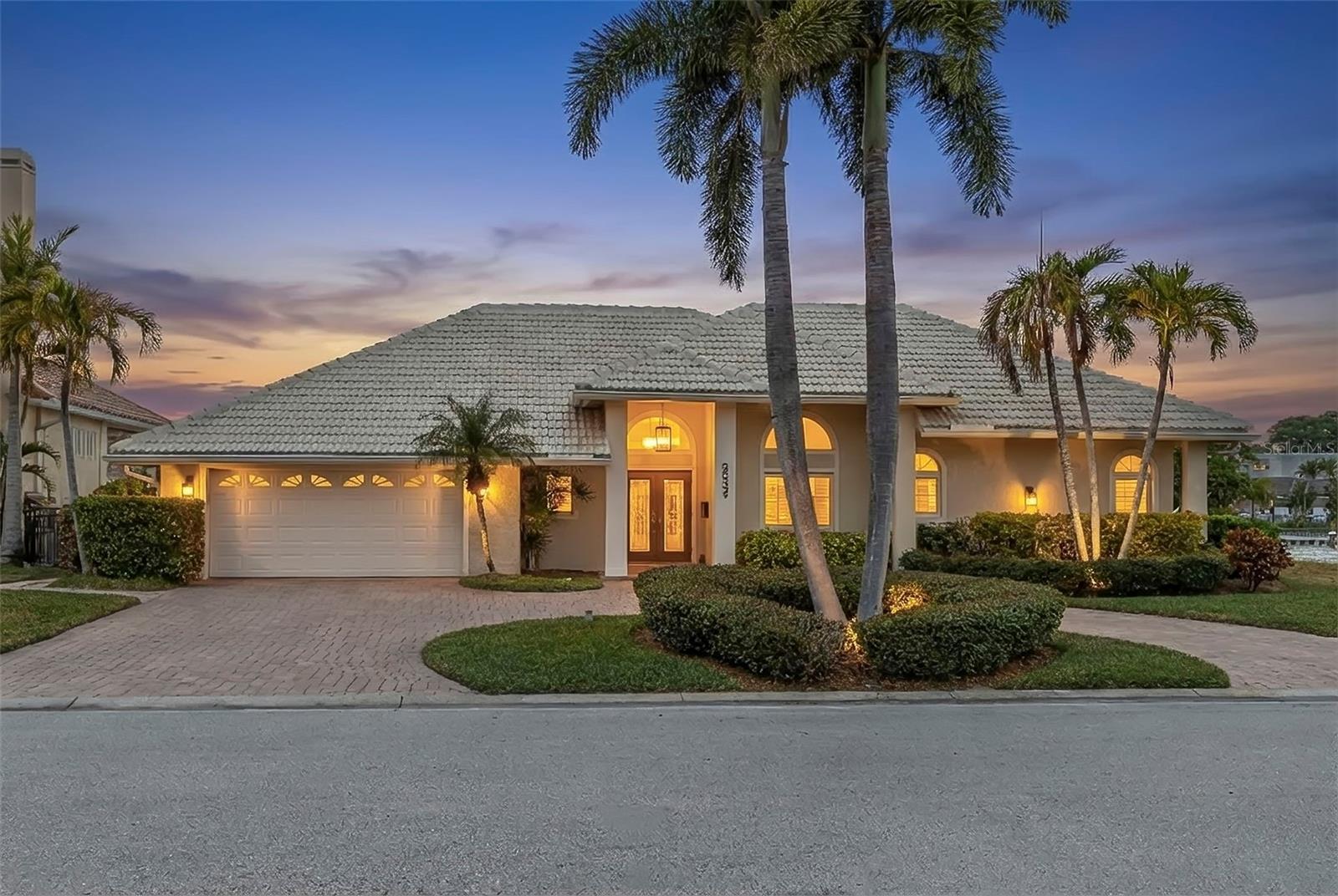 VENETIAN ISLES - Residential