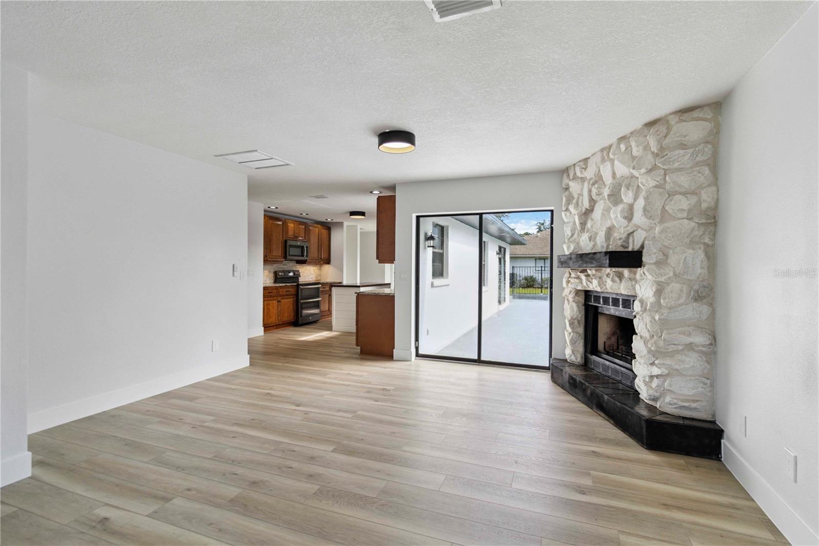 BRADEN WOODS PH VI - Residential