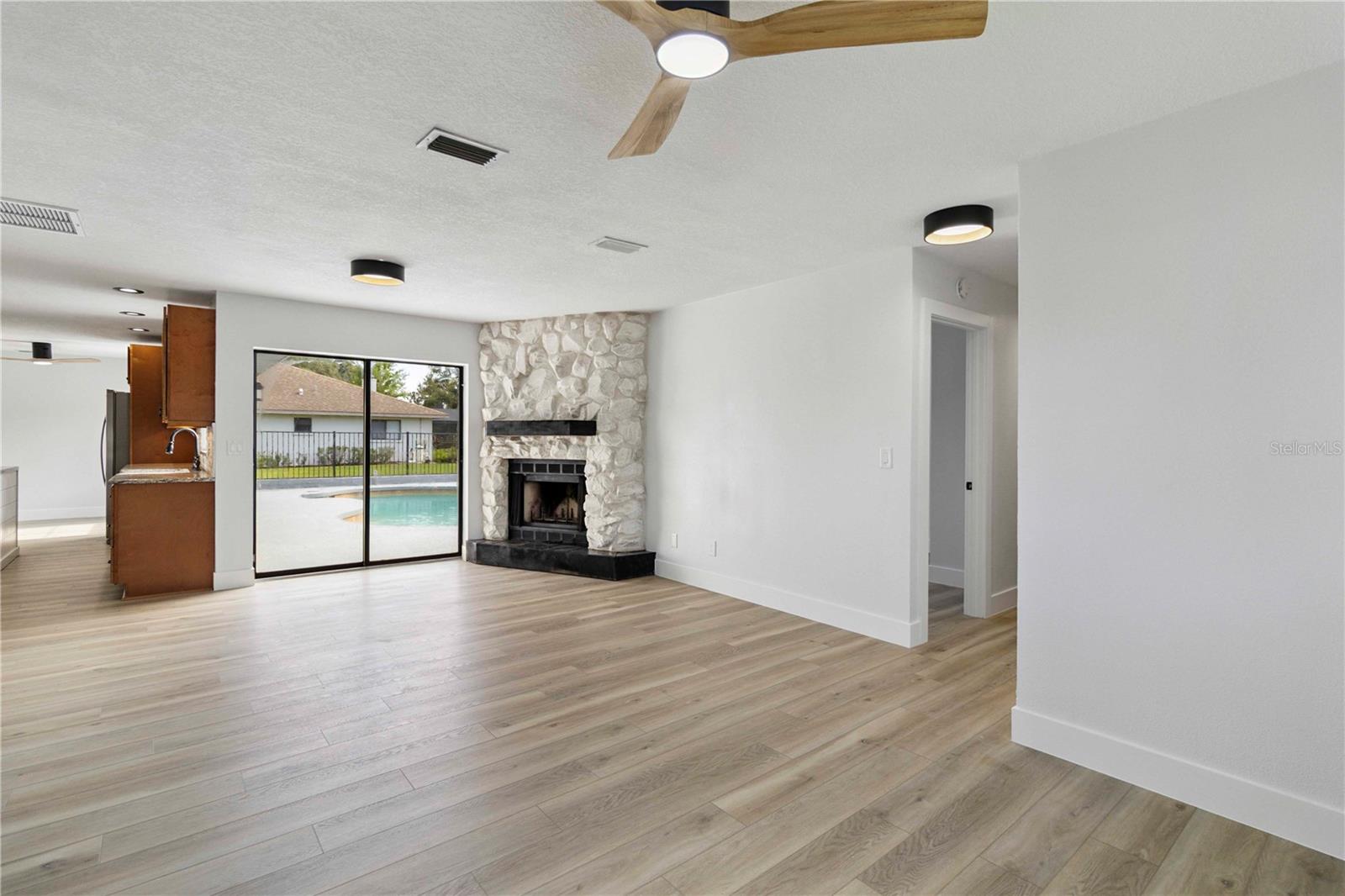 BRADEN WOODS PH VI - Residential