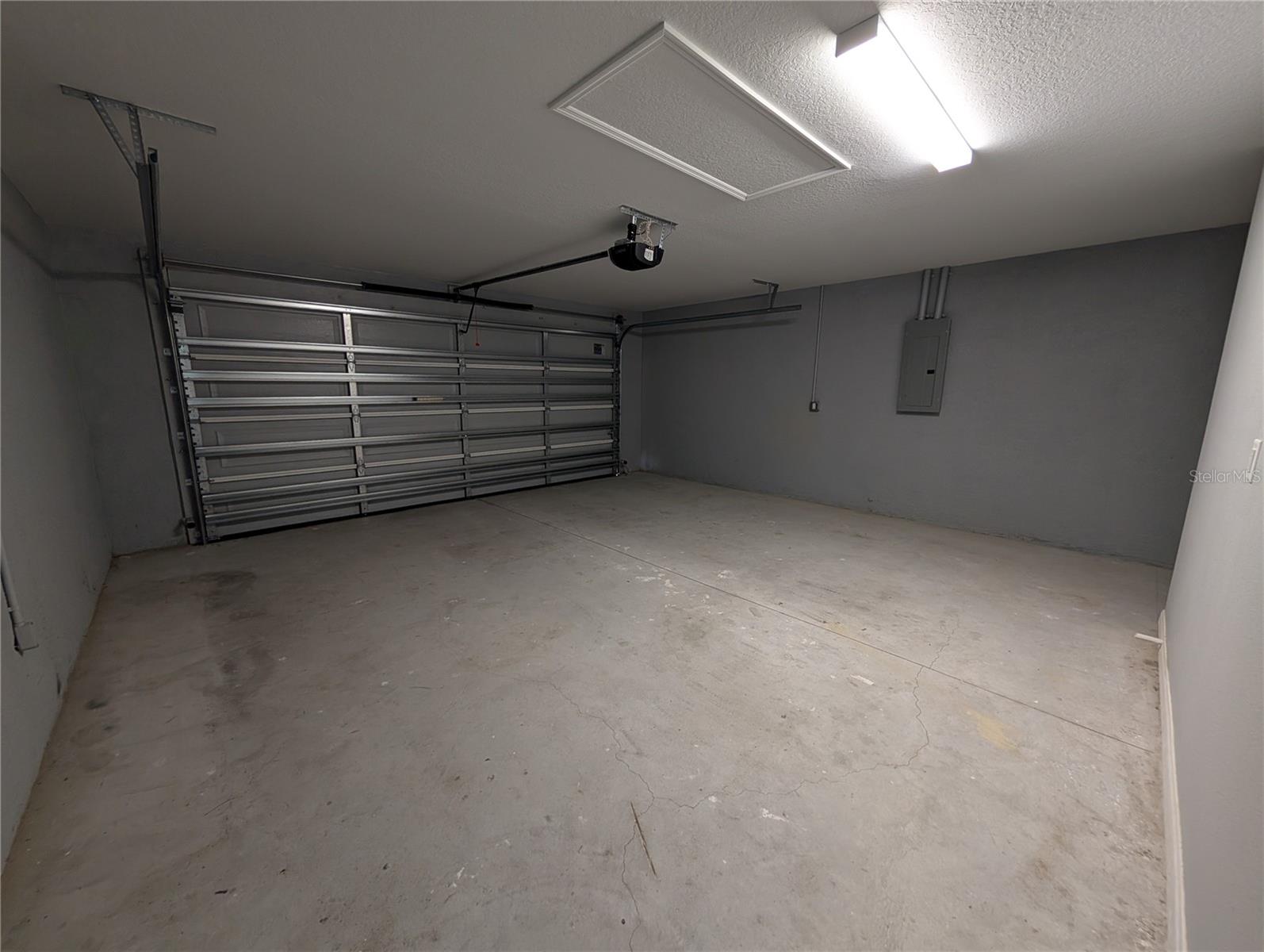 CITRUS SPGS UNIT 14 - Residential Lease